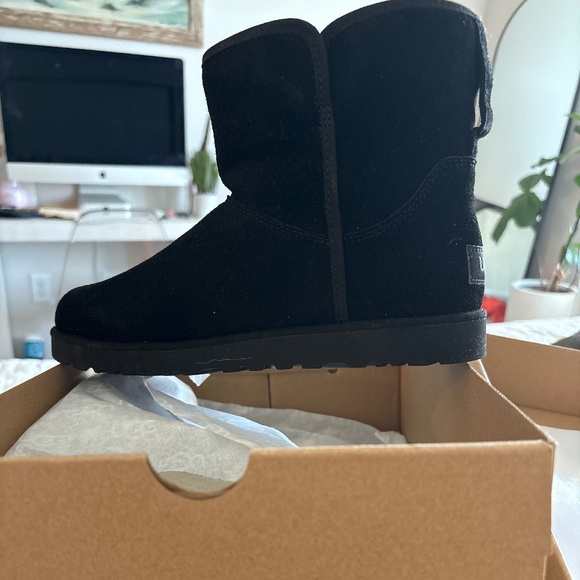 UGG Shoes - Ugg